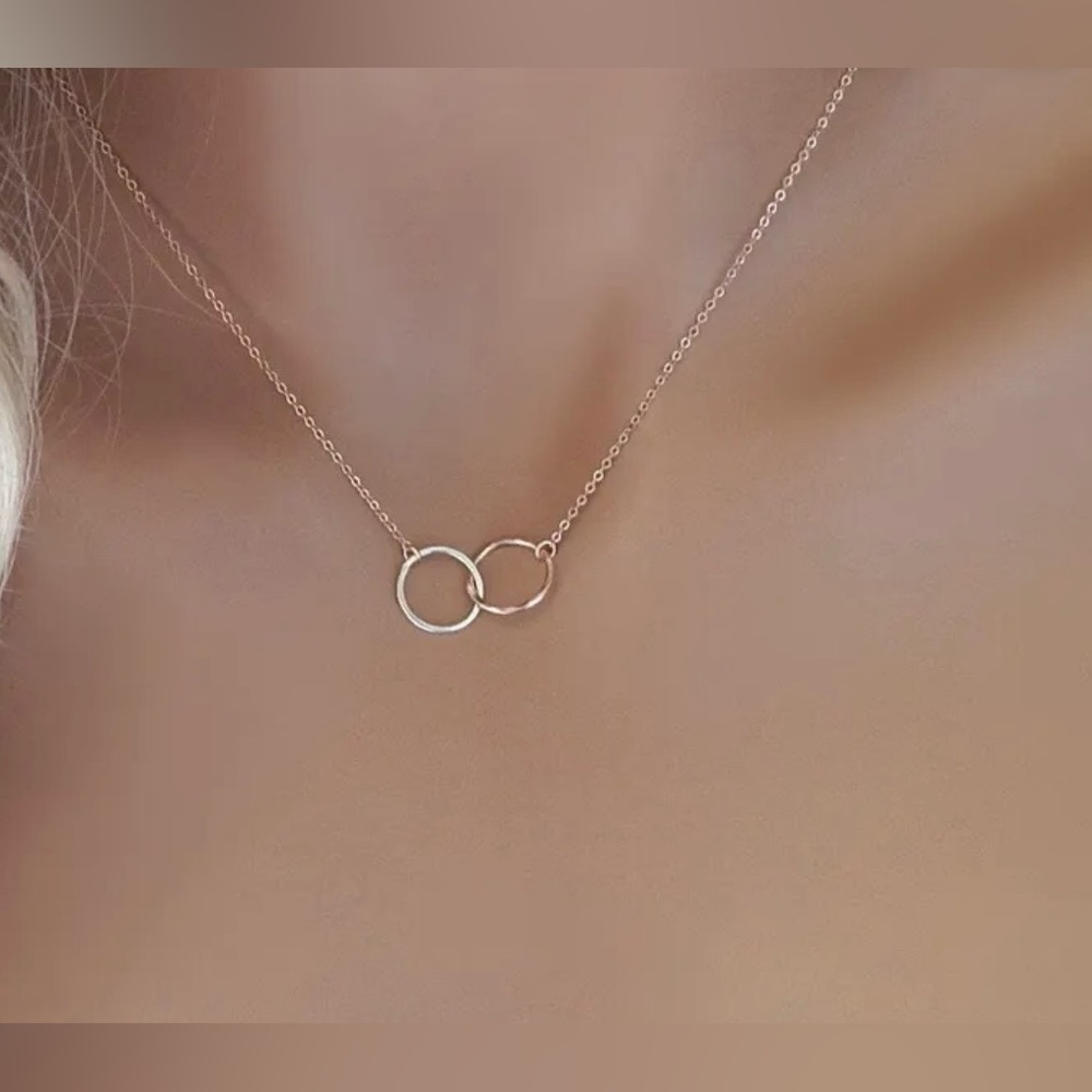 Elegant Gold and Two Tone Interlocking Circle Necklace